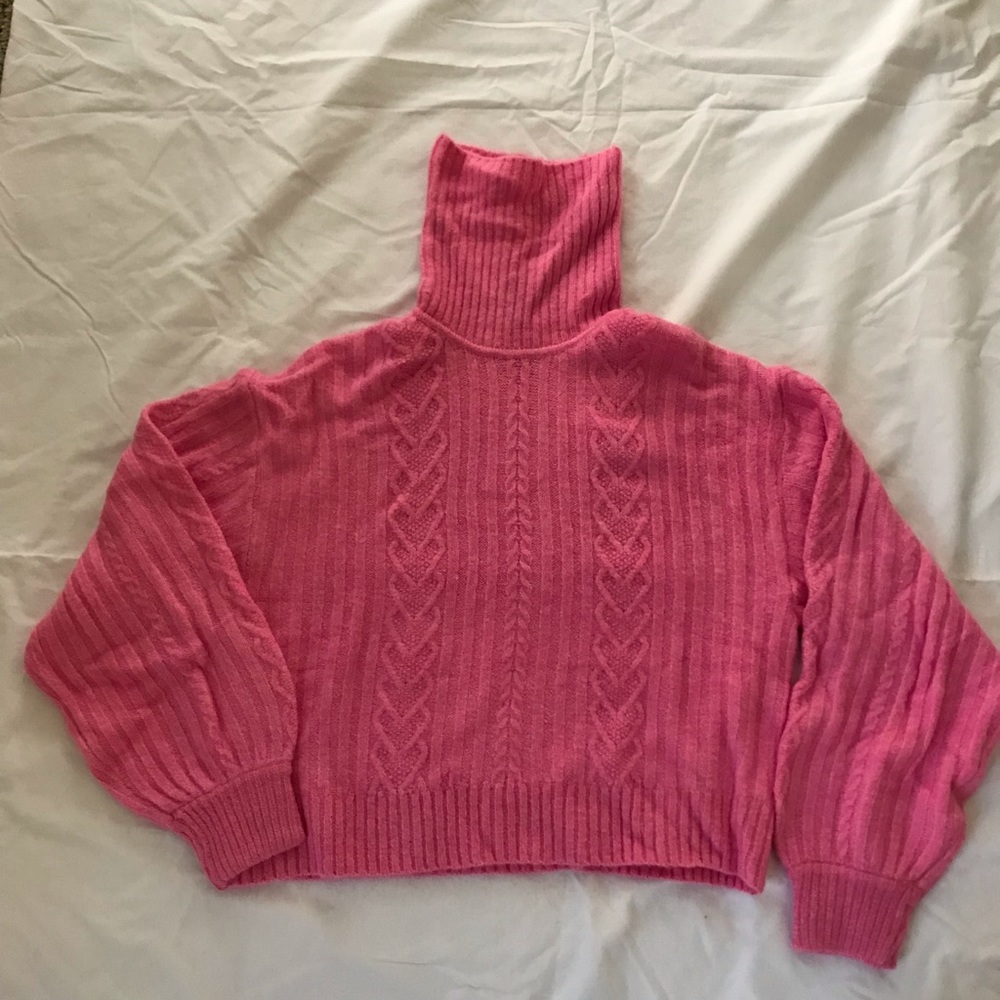 NWT Divided Womens S Oversized Cropped Pink Turtleneck Sweater